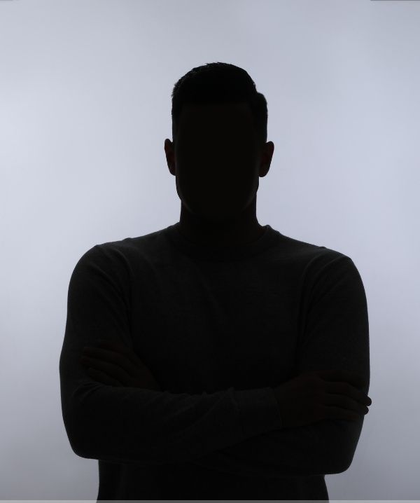 Enis Bahar Menda Fotoğraf